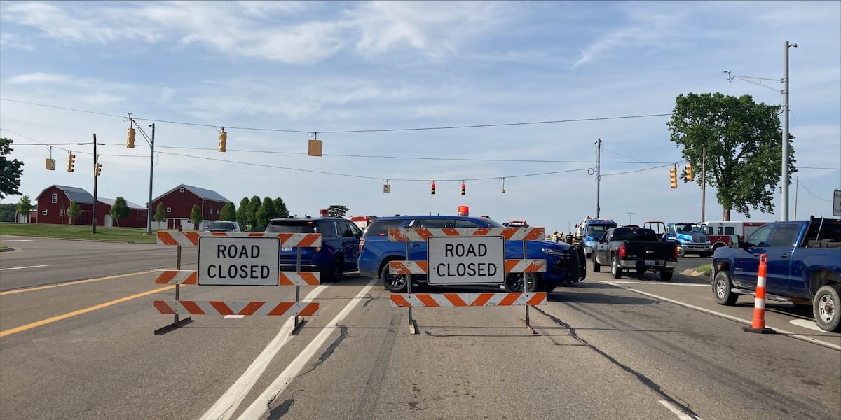 One dead in three car crash on US 27