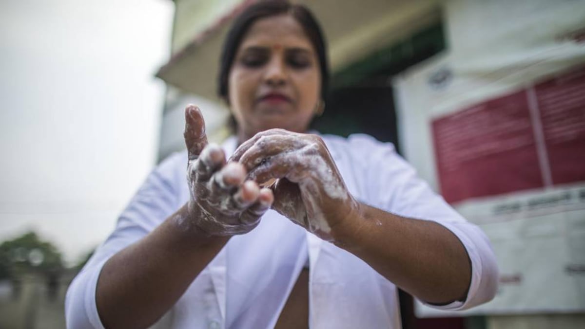 Handwashing, disinfection, and vaccines could prevent 750,000 annual superbug deaths