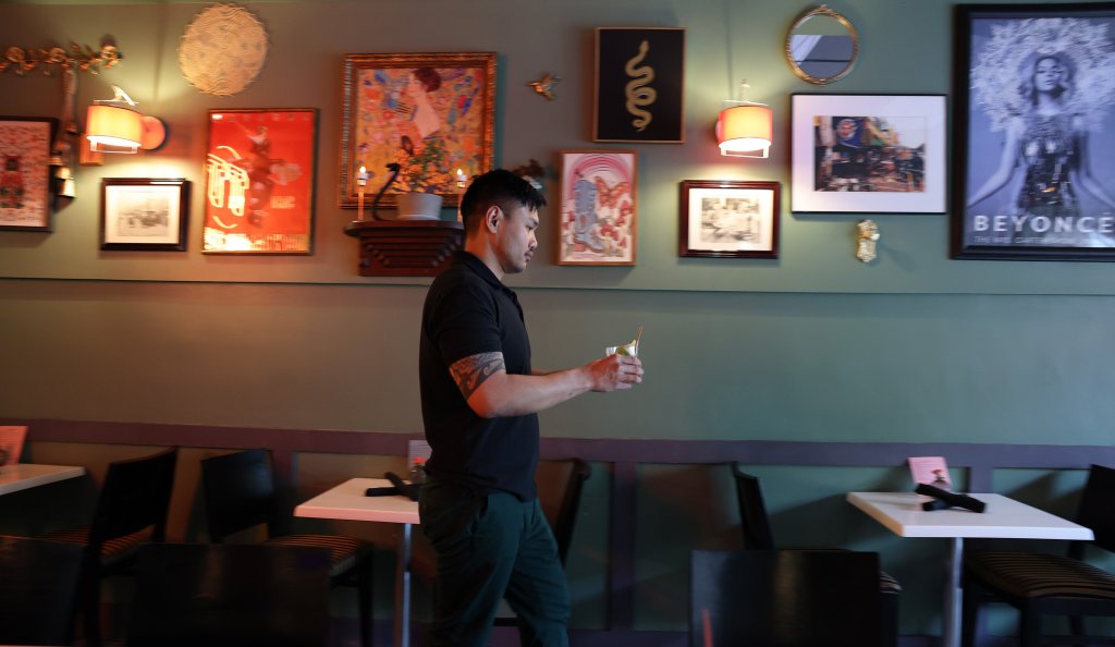 At Thai Tree, traditional food, pop music references and impressive cooking