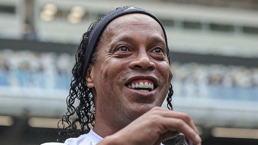 Ronaldinho, Cafú, Petkovic… Veja as escalações do Futebol Solidário