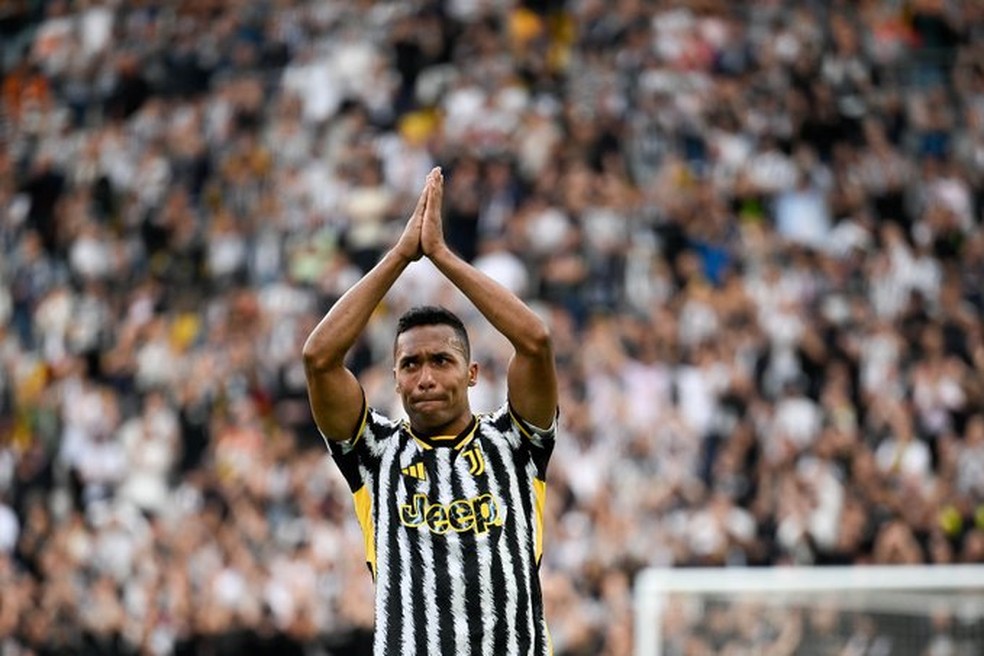 Na mira do São Paulo, Alex Sandro se despede da Juventus: “Serei feliz na minha próxima casa”