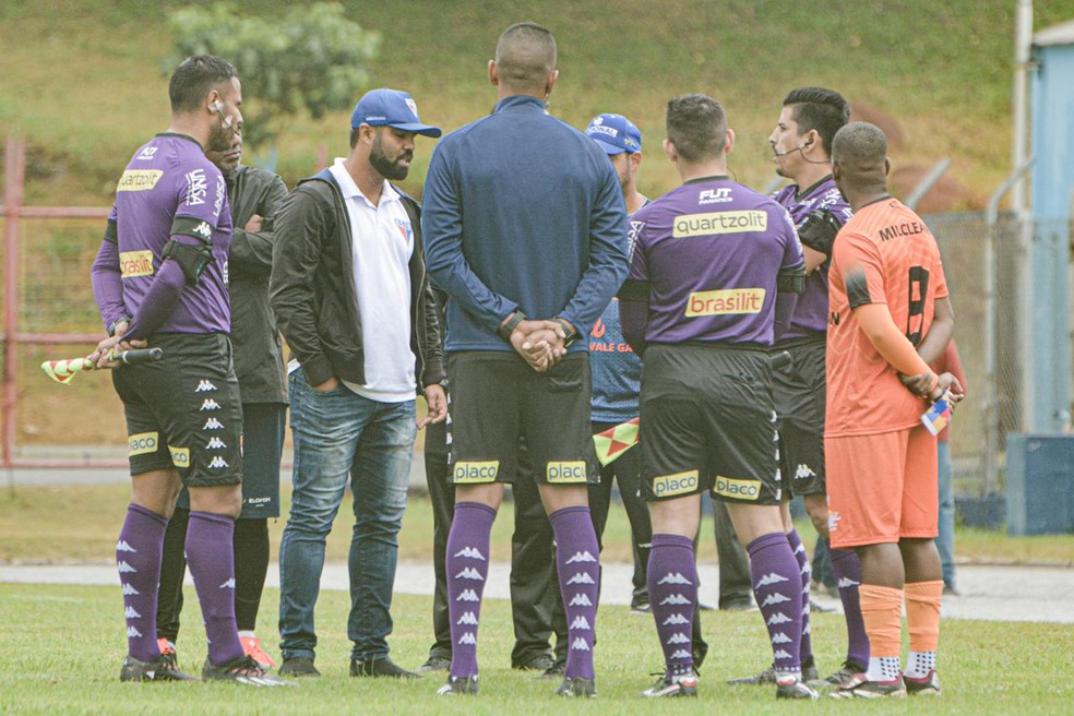 Manthiqueira não leva médico, jogo é suspenso e Ecus deve ser declarado vencedor por W.O.