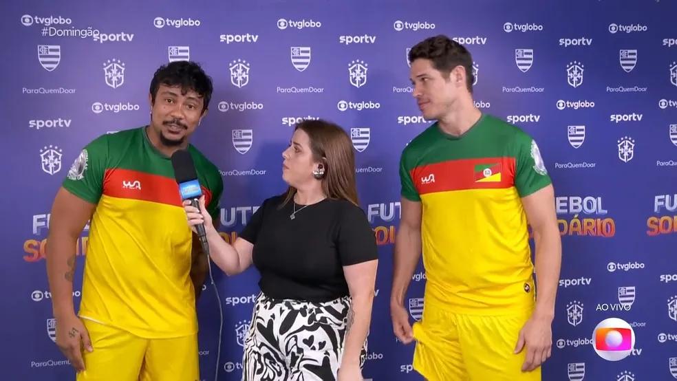 Tati Machado nos bastidores do Futebol Solidário com Xamã e Jose Loreto — Foto: Globo