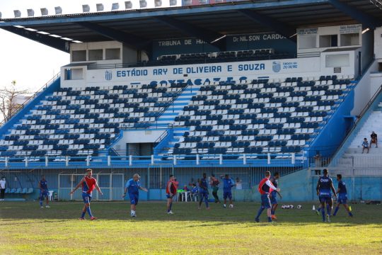 Torcedores do Goytacaz Futebol Clube se unem para impedir venda do Aryzão