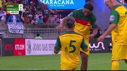 Aos 39 min do 1º tempo - Golaço de Ronaldinho Gaúcho! União amplia contra a Esperança