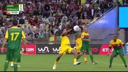Aos 18 min do 2º tempo - Gol da União! Ronaldinho Gaúcho faz mais um contra a Esperança