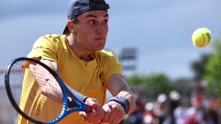 French Open 2024: Andy Murray and Jack Draper knocked out in first round but Carlos Alcaraz advances