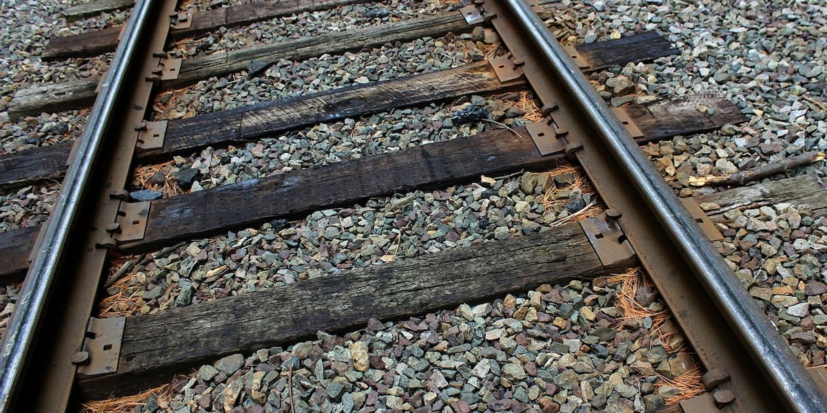 Roads close near Toledo Executive Airport as train car leaks propane