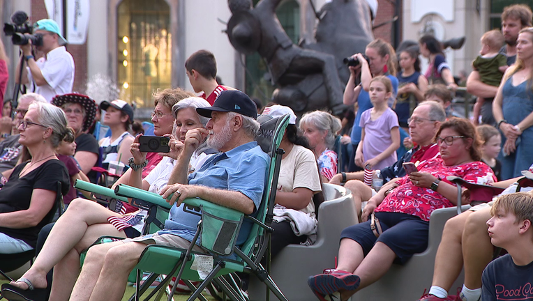 Sugar Land concert pays tribute to fallen heroes with music, dance on Memorial Day Weekend