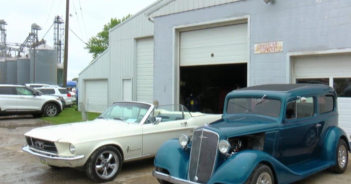 Dewar hosts fourth annual car show to help repair 100-year-old park