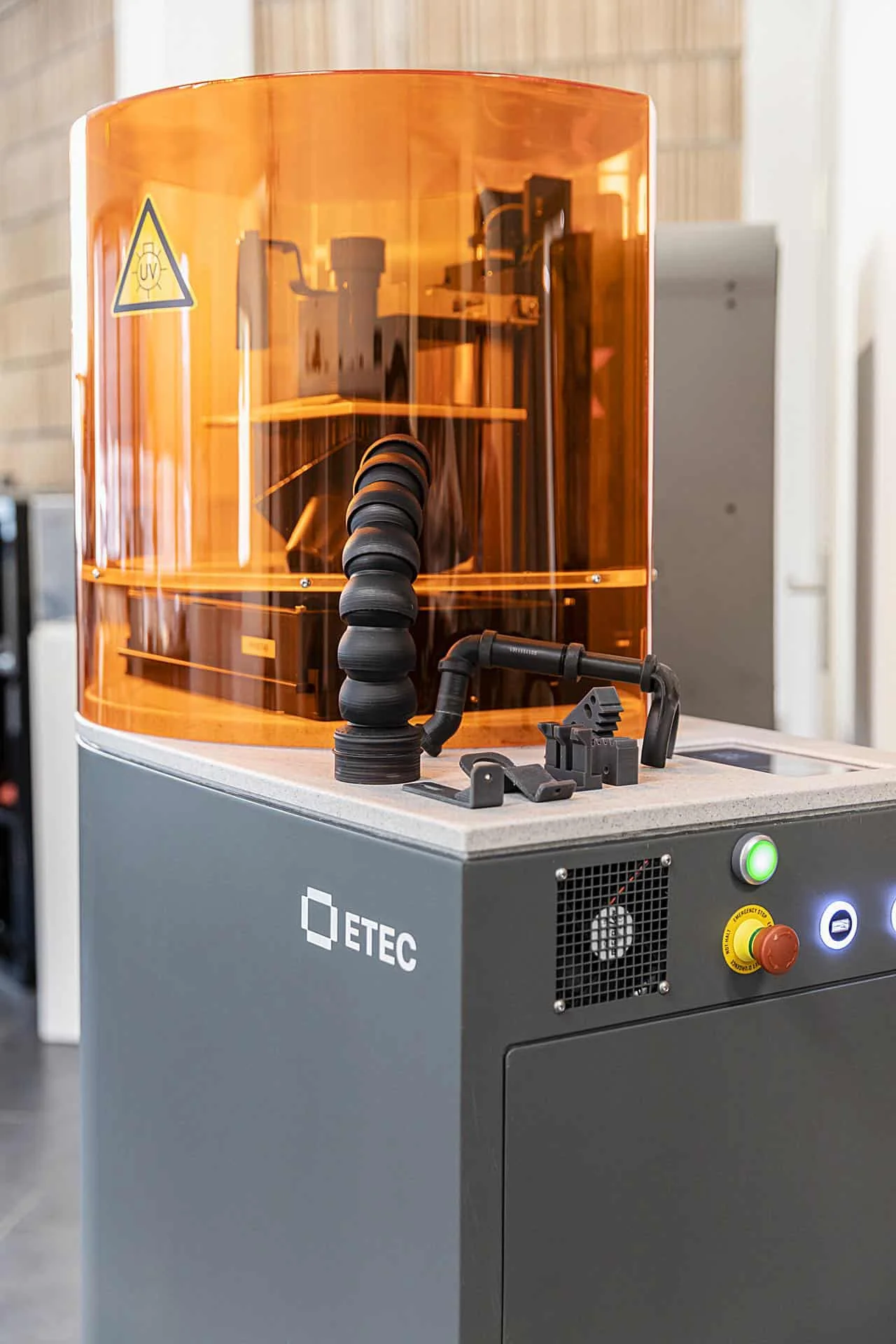 ETEC Pro XL from Desktop Metal: Building on 20 years of DLP innovation to deliver higher throughput - printing at a more accessible cost.