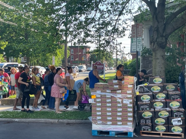 Unity Park food lines signal trouble for Trenton (L.A. PARKER COLUMN)