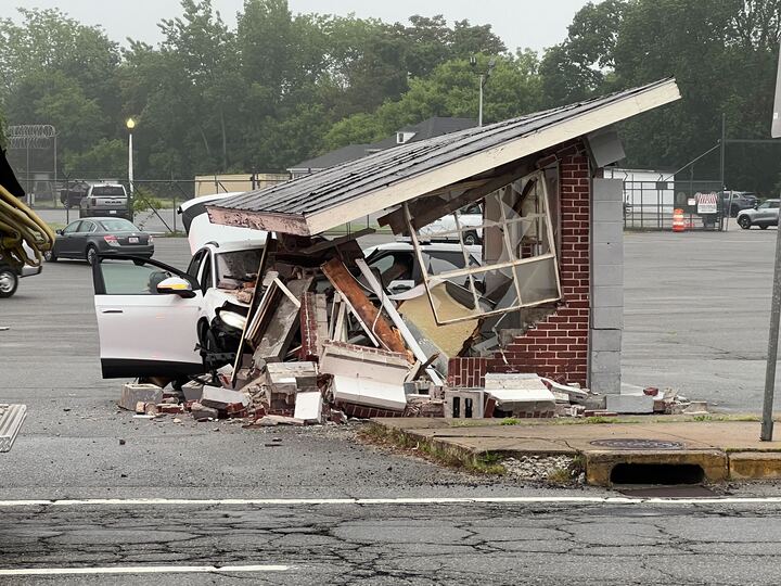 Car crashes into ACI guard post in Cranston