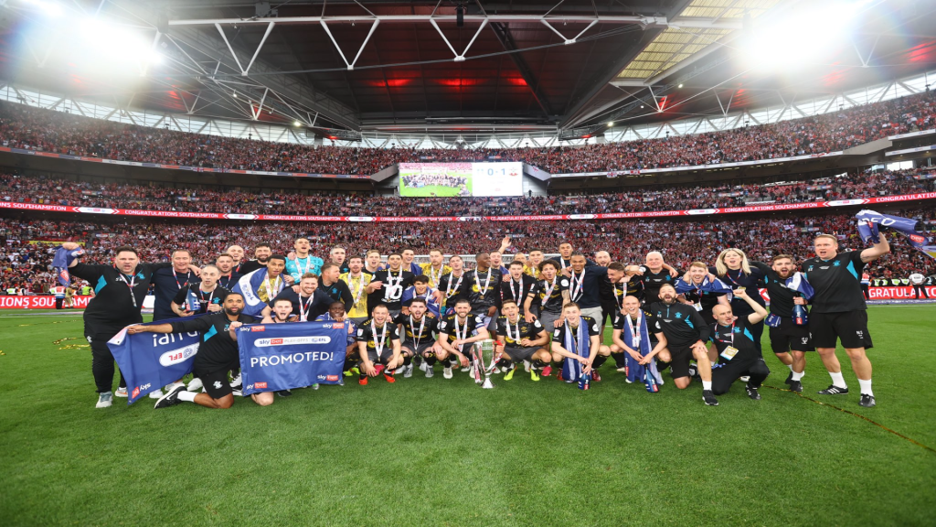De volta elite do futebol inglês! Southampton vence o Leeds e volta à Premier League!