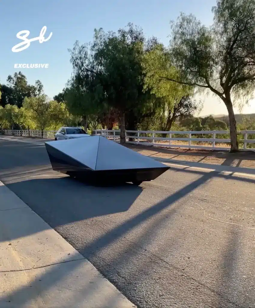 Windowless ‘Lo Res Car’ is a spaceship-looking vehicle that preceded the Cybertruck