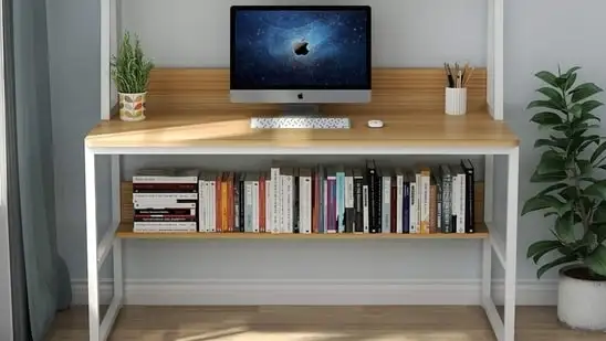  A good computer desk is essential for optimum work output. 