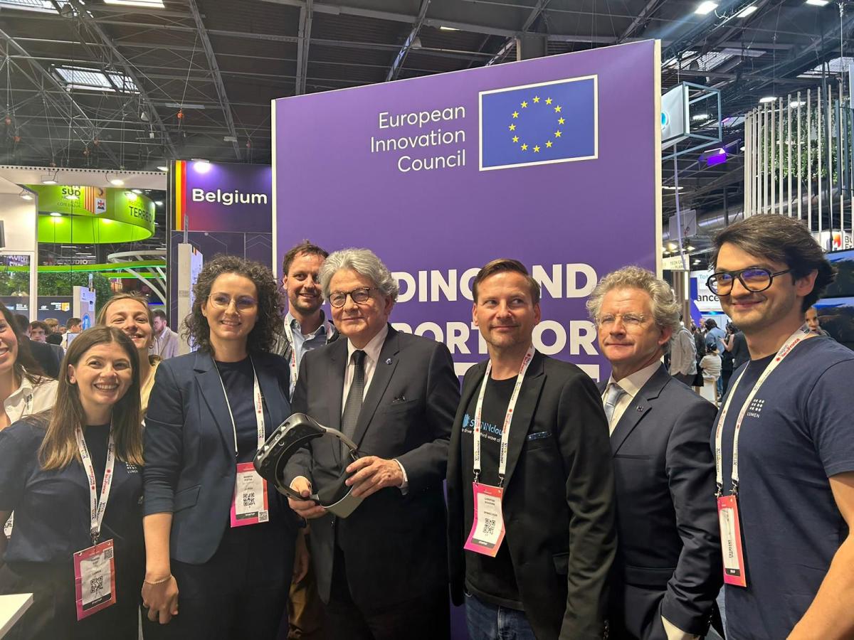 Commissioner Breton visits the EIC stand at Vivatech in Paris