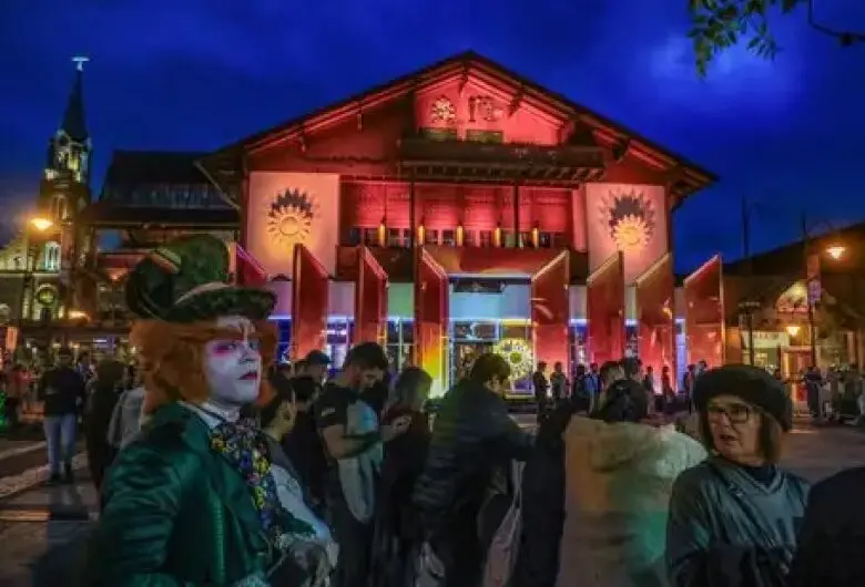 Após chuvas, Gramado tem mais de 500 hotéis e restaurantes fechados