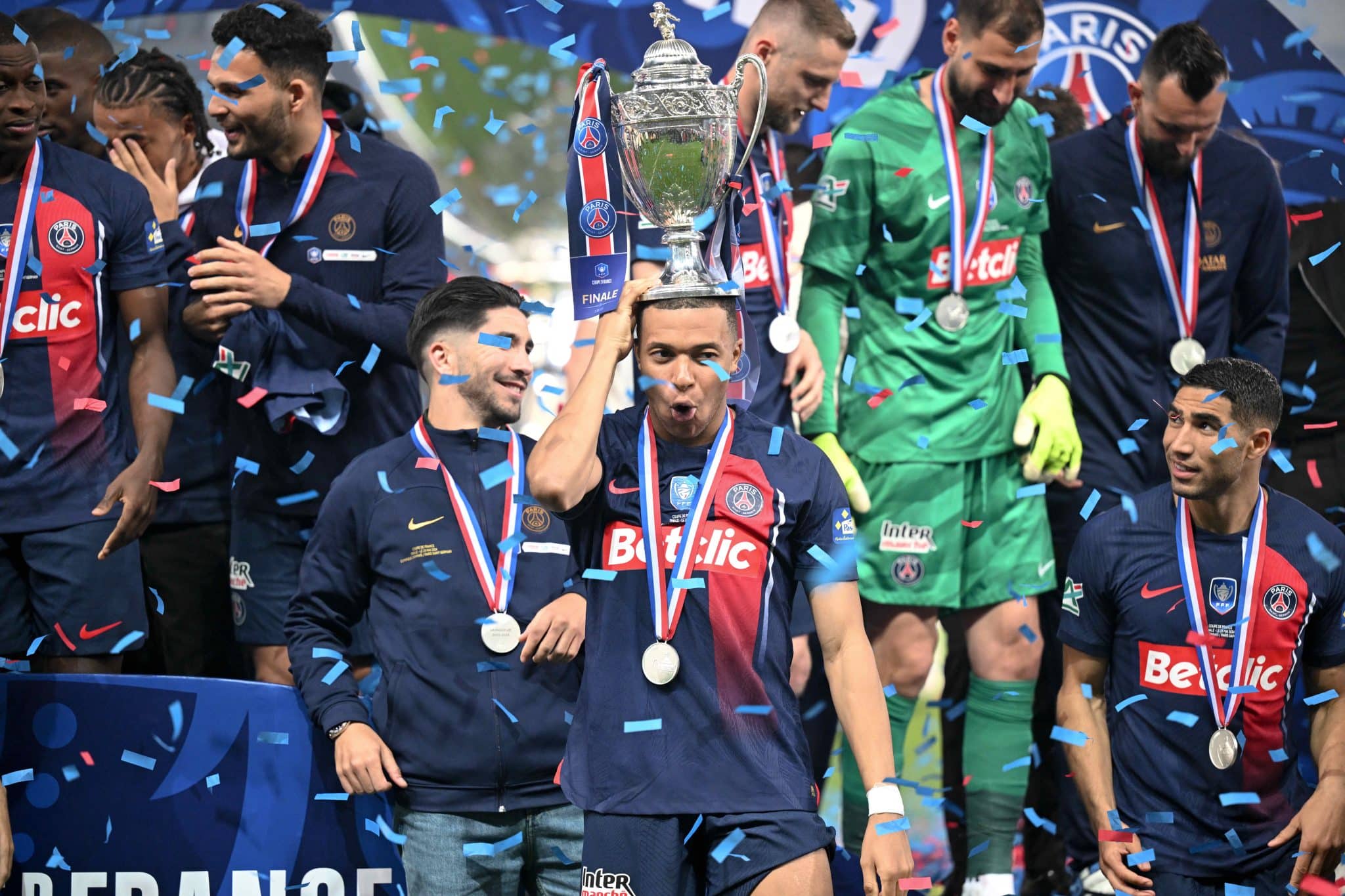 Uma saudável chacoalhada no futebol europeu