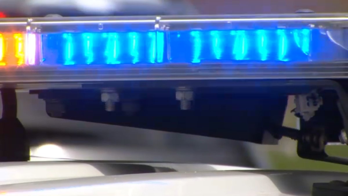 Winnetka homeowner exchanges gunfire with suspect in attempted car theft
