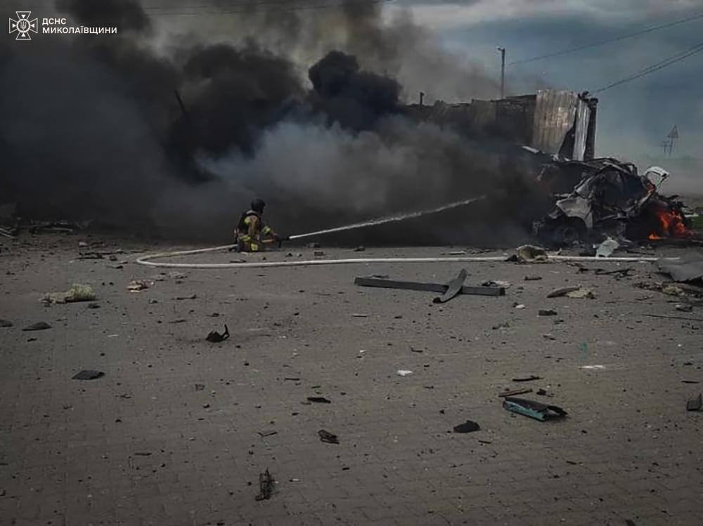Three killed, six wounded in Russian strike on car wash in Snihurivka