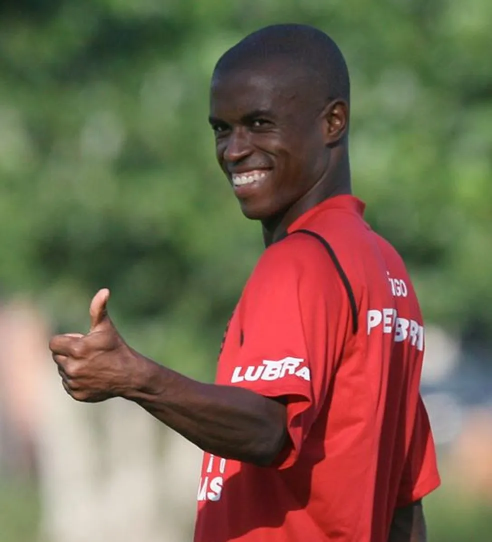 Paulinho atuou pelo Flamengo entre 2006 e 2007 — Foto: Reprodução/Facebook