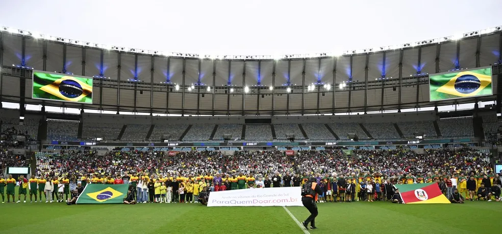 Futebol Solidário no Maracanã — Foto: André Durão