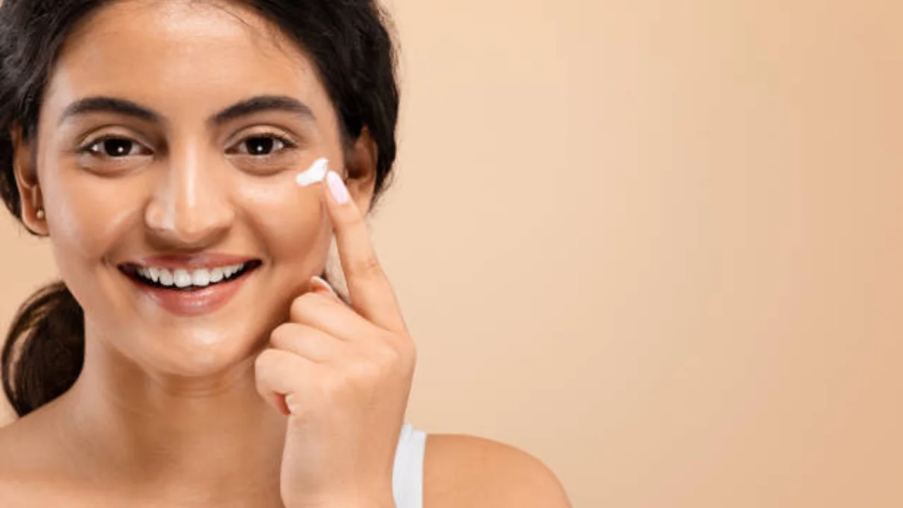 Say Goodbye To Dark Circles With These Foolproof Makeup Tricks