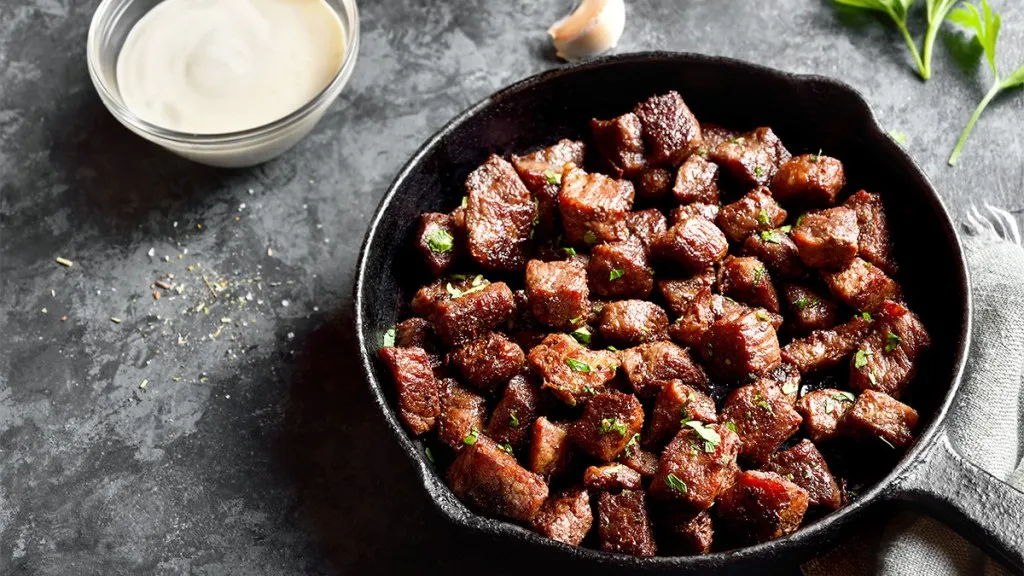 Grilled Steak Tips With Gorgonzola Garlic Cream Sauce