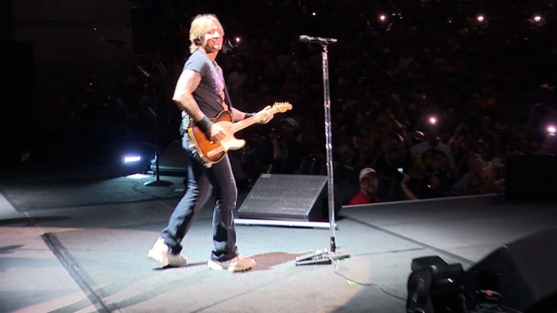 Keith Urban performs new song on CNN’s Fourth in America