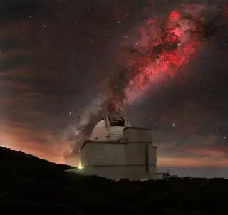 Isaac Newton Telescope under the gaseous clouds of the cygnus.