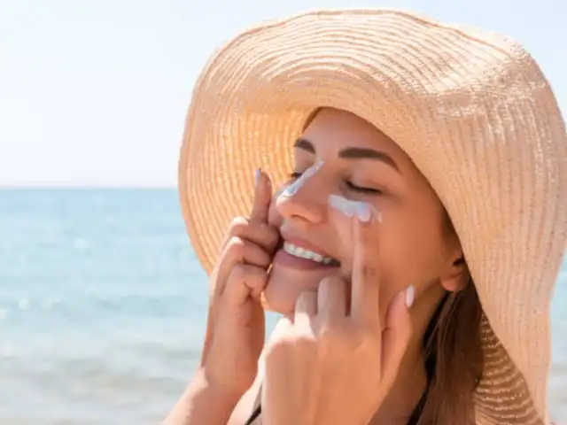 The inclusion of SPF 30 or above provides robust protection against UV rays, eliminating the need for an additional sunscreen layer