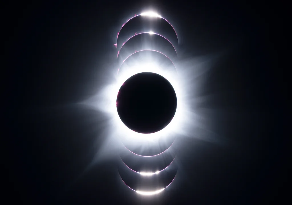 Total Solar Eclipse by Gwenaël Blanck.