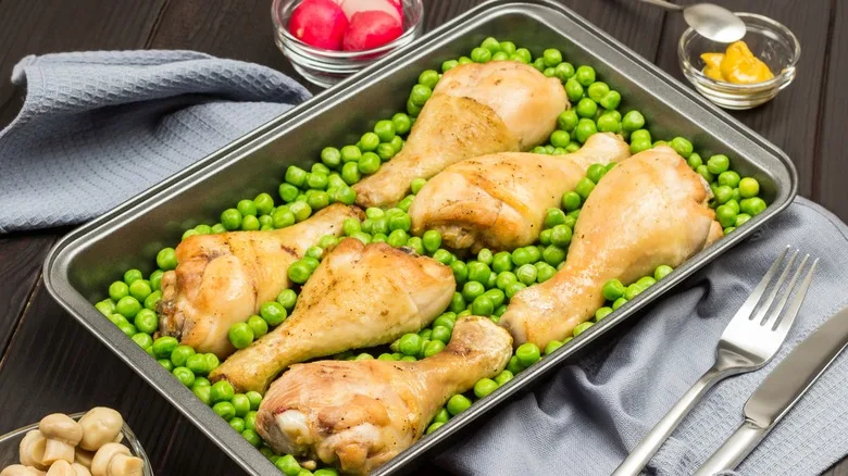 peas chicken traybake dinner