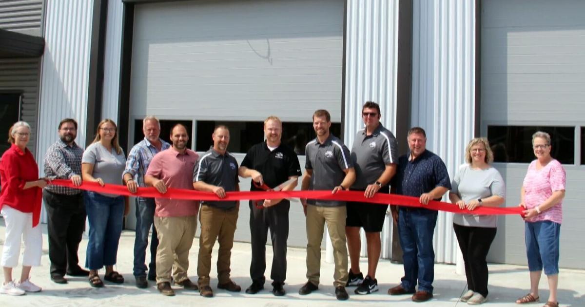 Wabash Valley high school celebrates grand opening of new automotive tech building