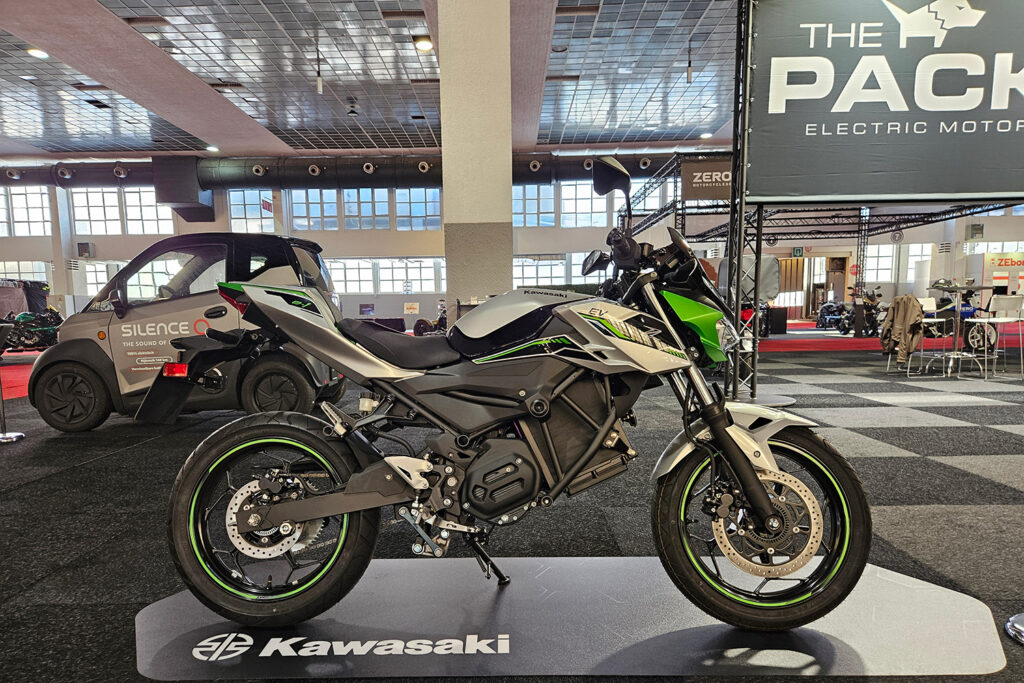 THE PACK Plaza is teaming up with 402 Automotive to present electric motorbikes and mopeds at international events in 2025 | thepack.news | THE PACK