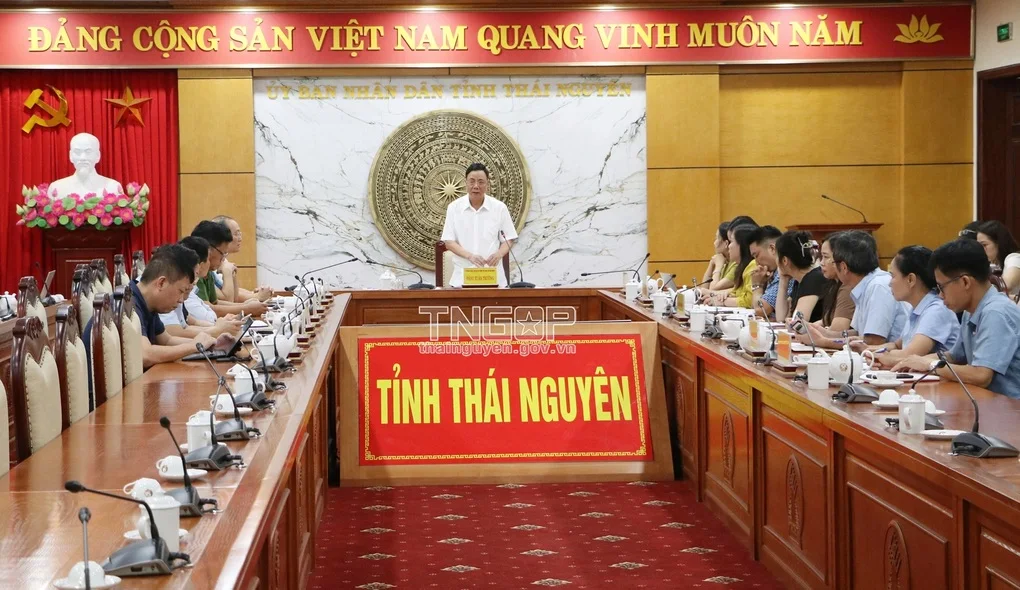 Thái Nguyên: 13 học sinh cùng trường nhập viện, một trường hợp đã tử vong - 1