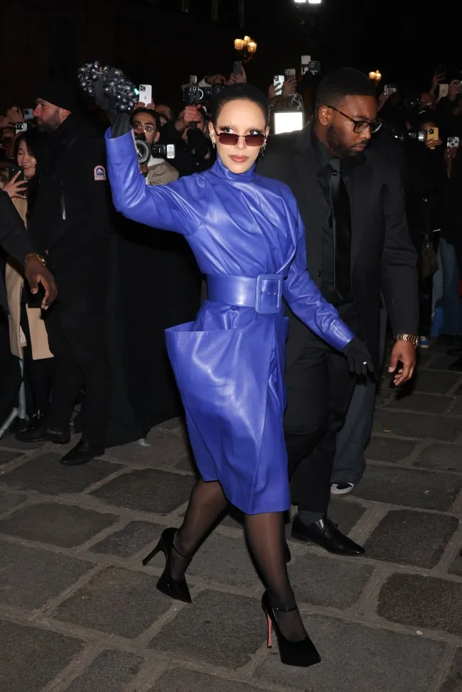 STYLECASTER | How To Get Invited To Fashion Week