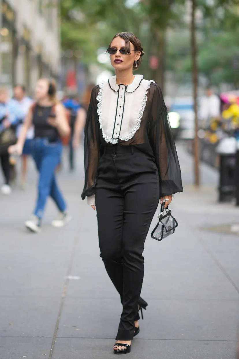 Irina Kro dark lipstick NYFW beaury street style