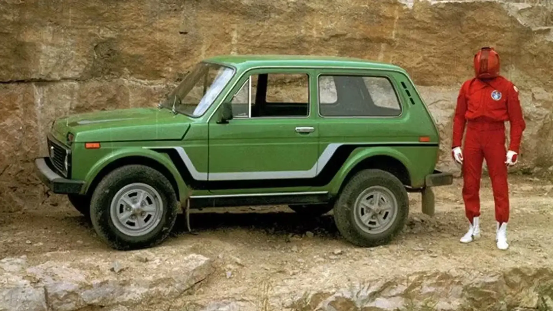 2024 Lada Niva scores futuristic 2004 technology – now with LED running lights