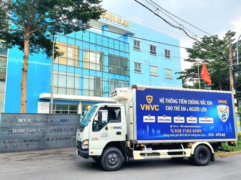 Hàng trăm trẻ TPHCM tiêm sởi miễn phí, an toàn tại VNVC ngày đầu tăng cường chiến dịch - 3