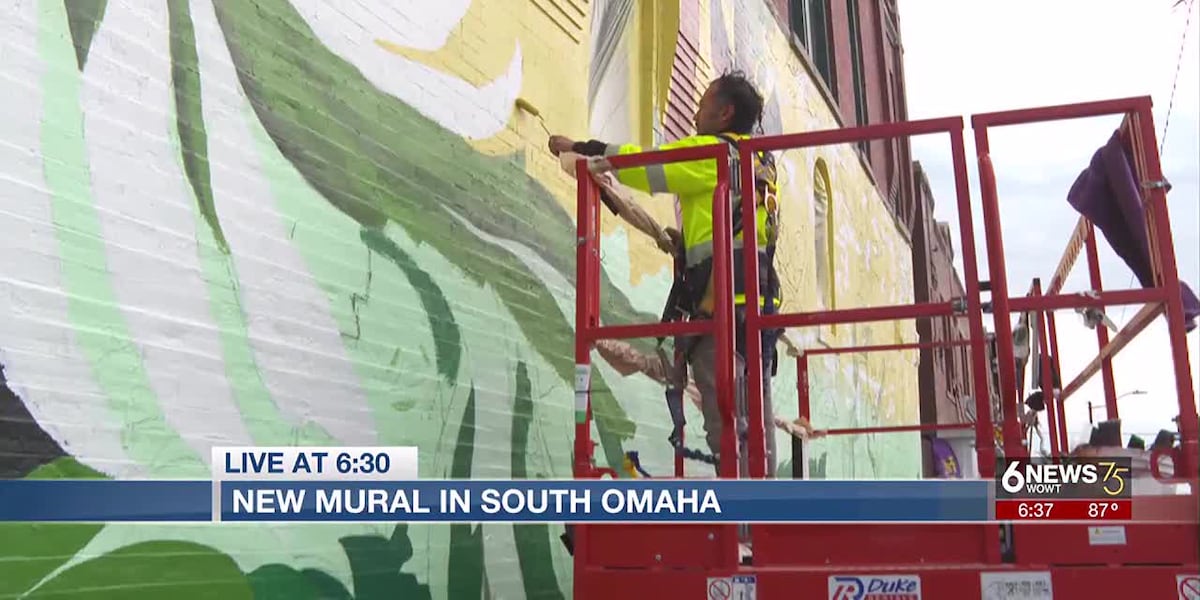 Omaha artist celebrates Latin-American heritage through colorful mural