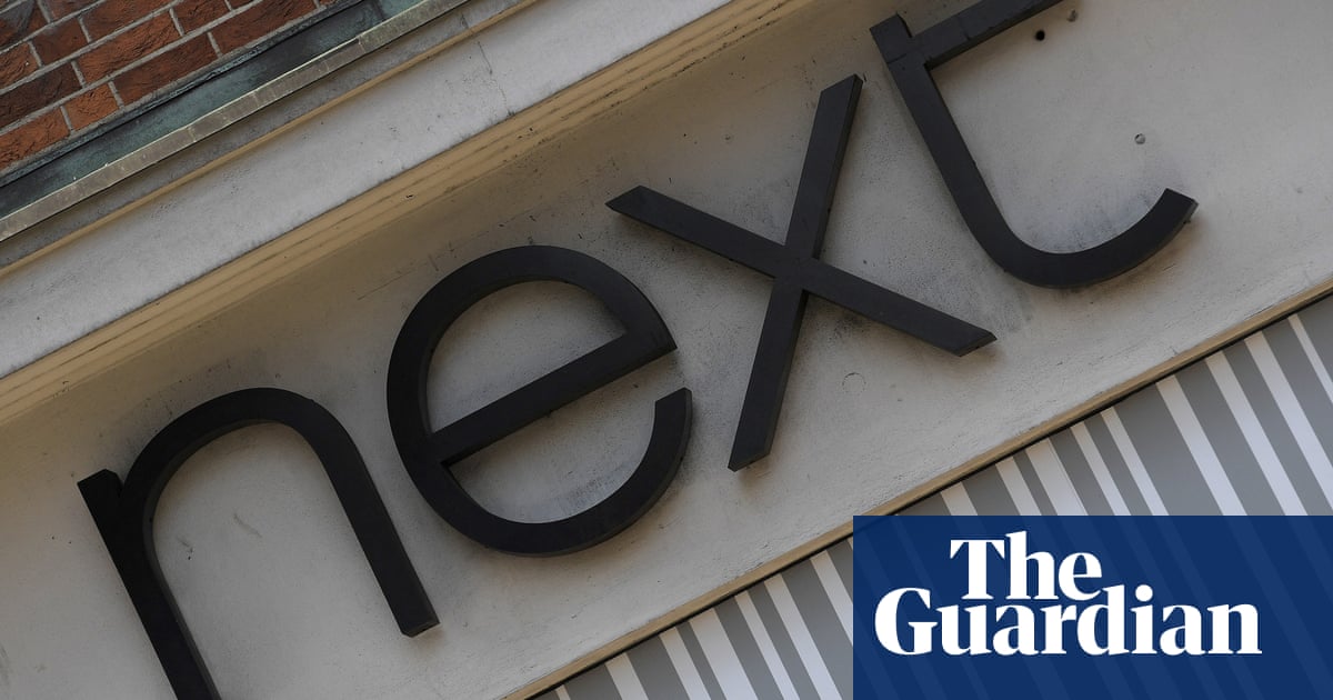 Next annual profits near £1bn as overseas expansion boosts sales