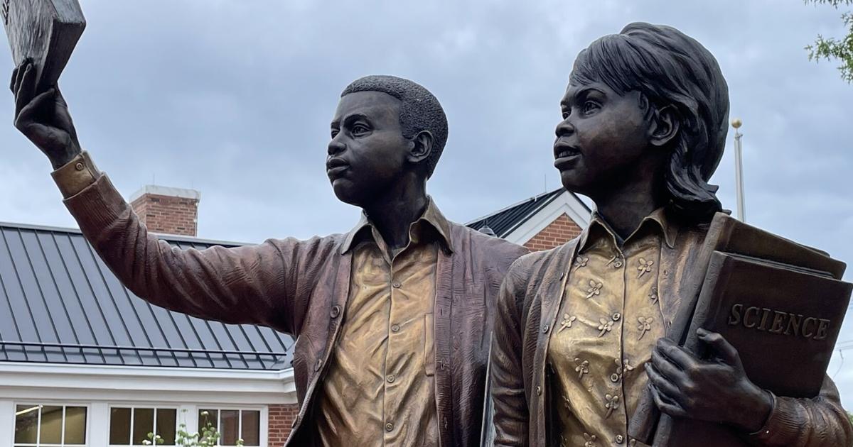 ‘Upward Struggle’: New statue honors fight to desegregate Loudoun schools