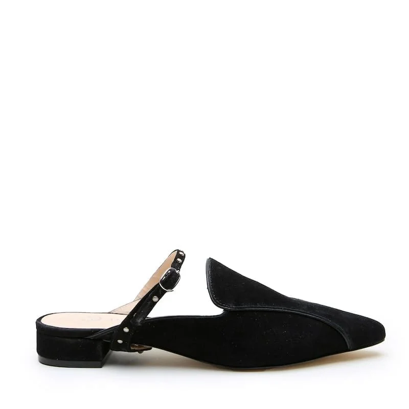 Alterre pointed black loafers suede