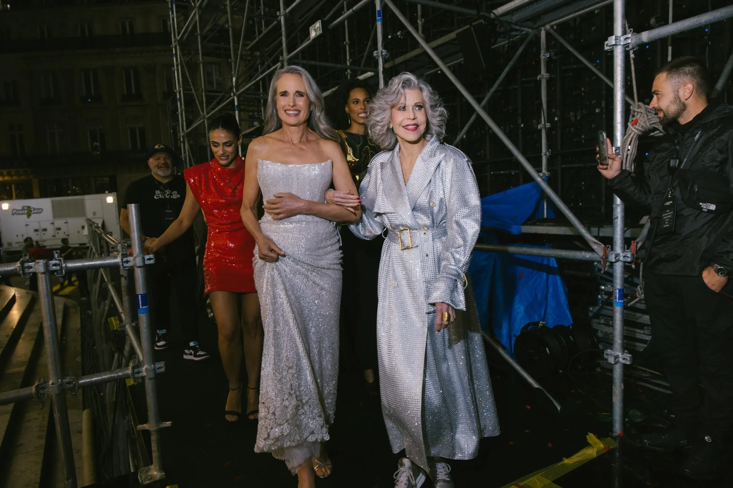 andie macdowell and jane fonda loreal paris runway 