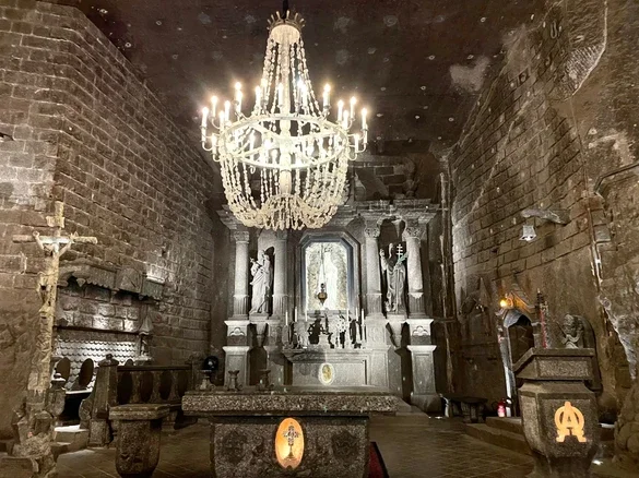 Altar and chandeliers carved from salt at Wieliczka salt mine. (Photo: Anthea Gerrie)