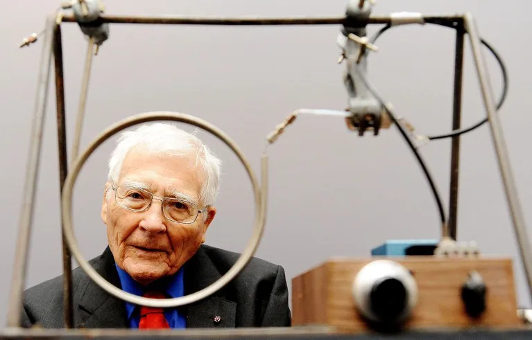 James Lovelock with one of his early inventions, a homemade Gas Chromatography device.