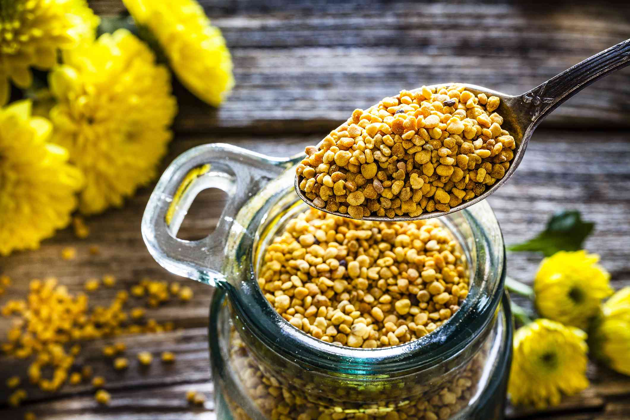 Bee Pollen Could Reduce Menopause Symptoms—Plus, 11 Other Health Benefits