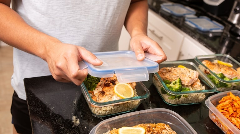 Meal prepping: Tips for successful prepration, recipes to promote healthier eating habits